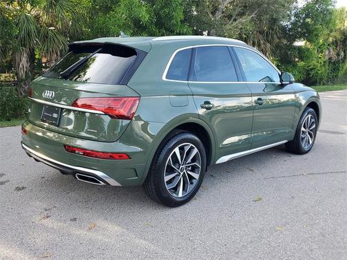 2025 Audi Q5 45 S line quattro Premium