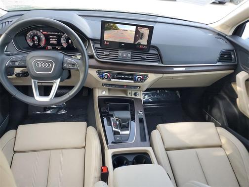 2025 Audi Q5 45 S line quattro Premium