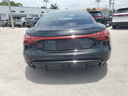 2025 Audi S e-tron GT Premium Plus
