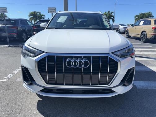 2021 Audi Q3 45 S line Premium