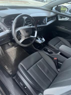 2024 Audi Q4 e-tron 55 quattro Premium