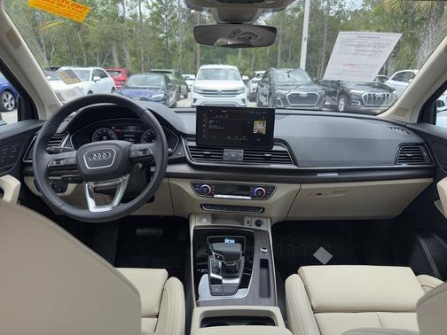 2025 Audi Q5 45 S line quattro Premium