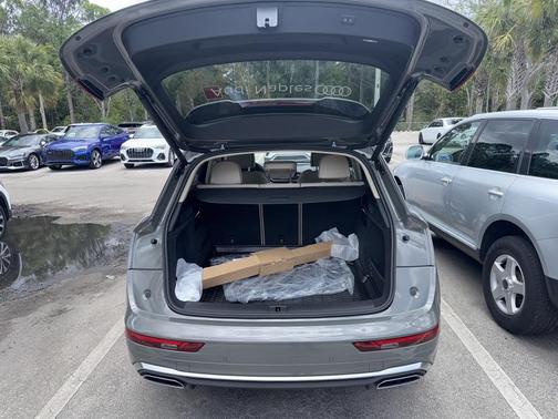 2025 Audi Q5 45 S line quattro Premium