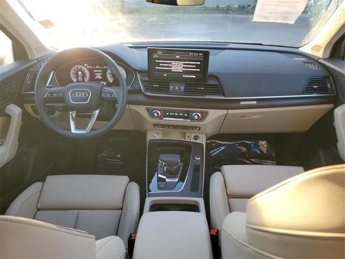 2025 Audi Q5 45 S line quattro Premium