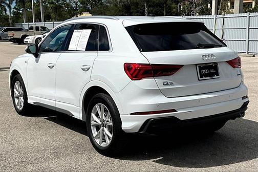 2024 Audi Q3 45 S line Premium