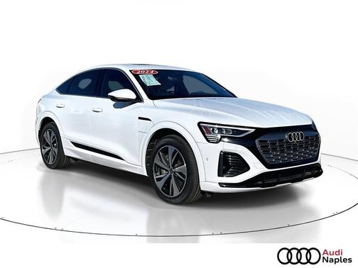 2024 Audi Q8 e-tron S line Premium