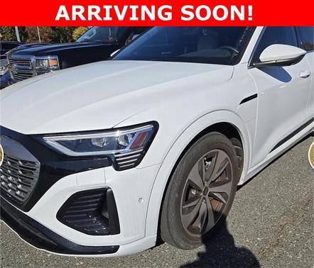 2024 Audi Q8 e-tron S line Premium
