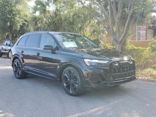 2025 Audi Q7 55 Premium