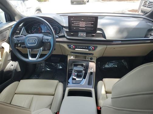 2022 Audi Q5 45 S line quattro Premium