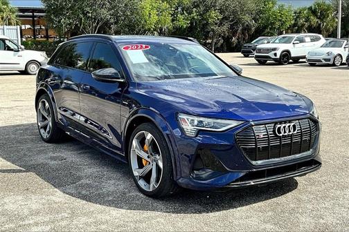 2023 Audi e-tron S Premium Plus