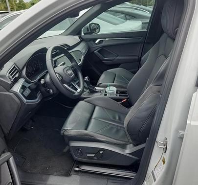 2022 Audi Q3 45 S line Premium