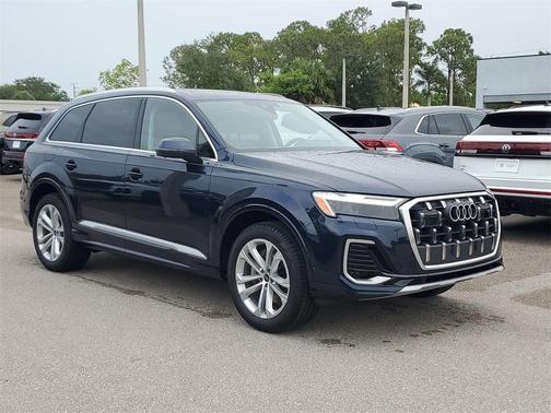 2025 Audi Q7 45 Premium