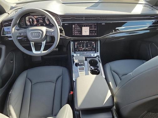2025 Audi Q7 45 Premium