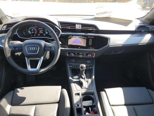 2025 Audi Q3 45 S line Premium