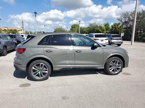 2025 Audi Q3 45 S line Premium