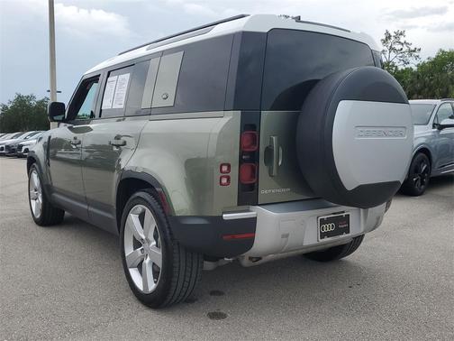 2024 Land Rover Defender P400 S