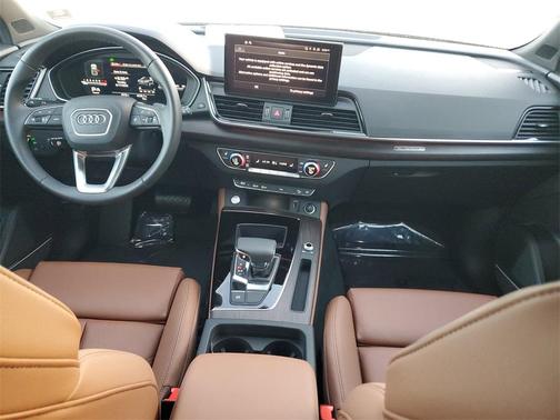 2025 Audi Q5 45 S line quattro Premium
