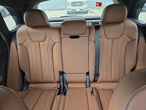 2025 Audi Q5 45 S line quattro Premium