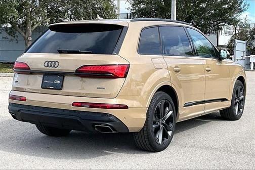 2025 Audi Q7 55 Premium Plus
