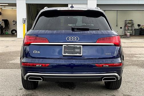 2022 Audi Q5 45 S line quattro Premium