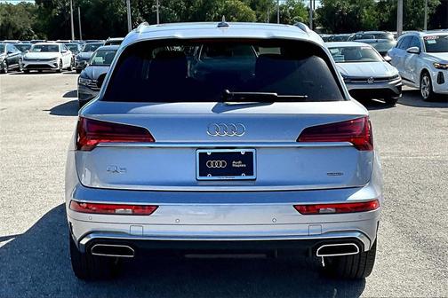 2024 Audi Q5 45 S line quattro Premium