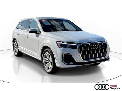 2025 Audi Q7 45 Premium Plus