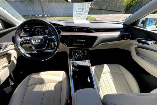 2024 Audi Q8 e-tron Premium