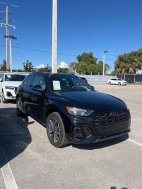 2024 Audi Q5 45 S line quattro Premium