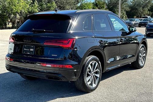 2024 Audi Q5 45 S line quattro Premium