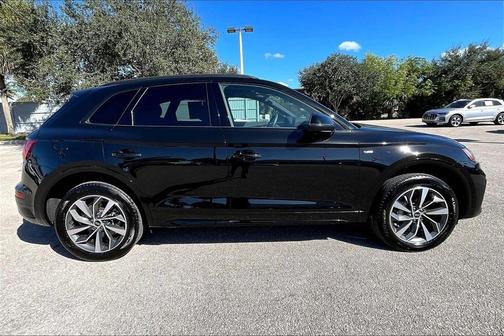 2024 Audi Q5 45 S line quattro Premium