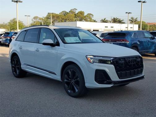 2025 Audi Q7 55 Premium
