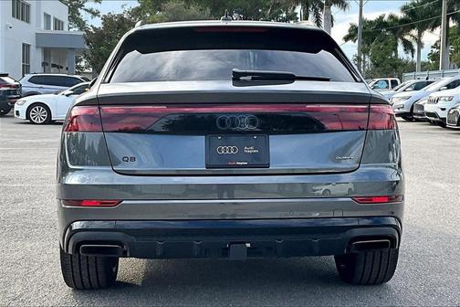 2025 Audi Q8 55 Premium