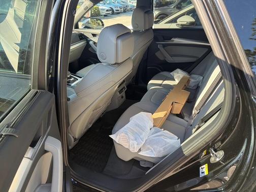 2025 Audi Q5 45 S line quattro Premium