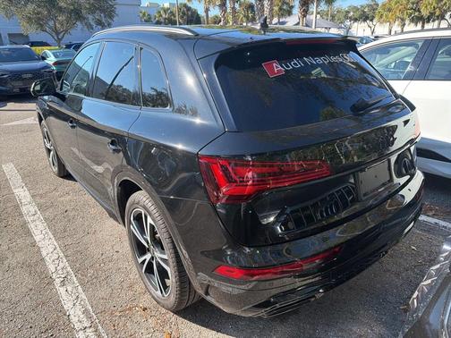 2025 Audi Q5 45 S line quattro Premium