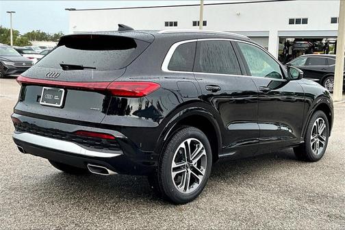 2025 Audi Q5 2.0T quattro Premium
