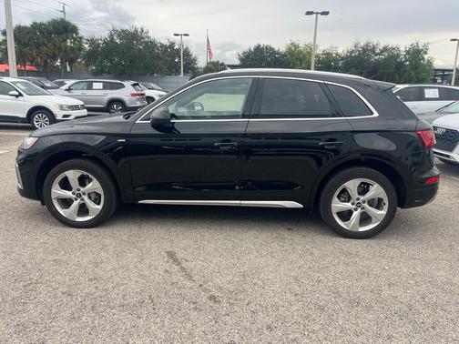 2022 Audi Q5 45 S line Premium Plus