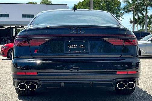 2025 Audi S8 4.0T quattro