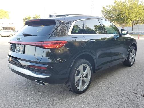 2025 Audi Q5 2.0T quattro Premium