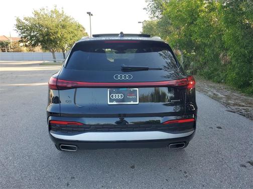 2025 Audi Q5 2.0T quattro Premium