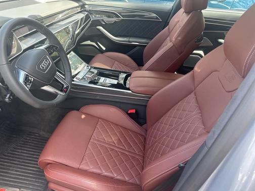 2024 Audi S8 4.0T quattro