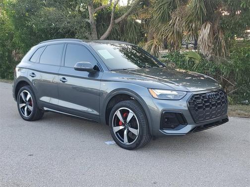 2024 Audi Q5 45 S line quattro Premium