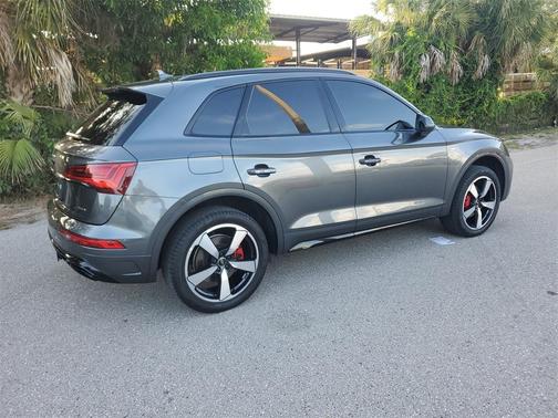 2024 Audi Q5 45 S line quattro Premium