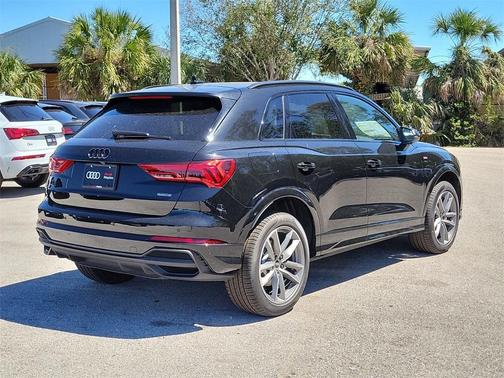 2025 Audi Q3 45 S line Premium