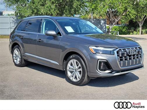 2025 Audi Q7 55 Premium Plus