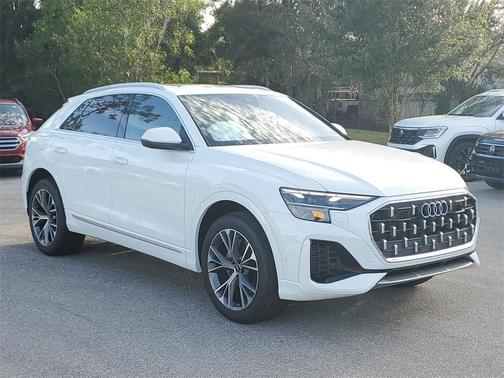 2025 Audi Q8 55 Premium