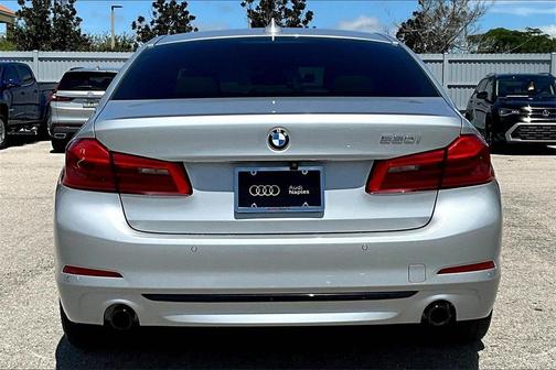 2019 BMW 530 i