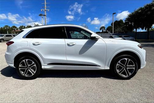 2025 Audi Q5 2.0T quattro Premium
