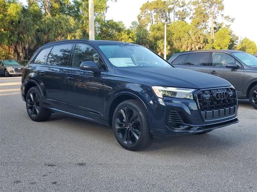 2025 Audi Q7 55 Premium