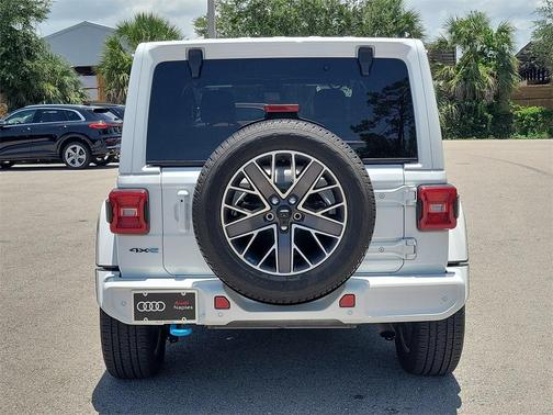 2022 Jeep Wrangler Unlimited 4xe Sahara