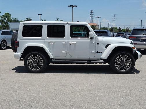 2022 Jeep Wrangler Unlimited 4xe Sahara